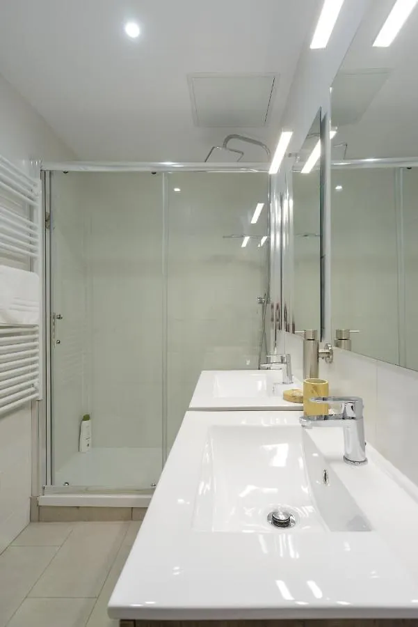 Apg Palau Salieti 2 Apartment Girona