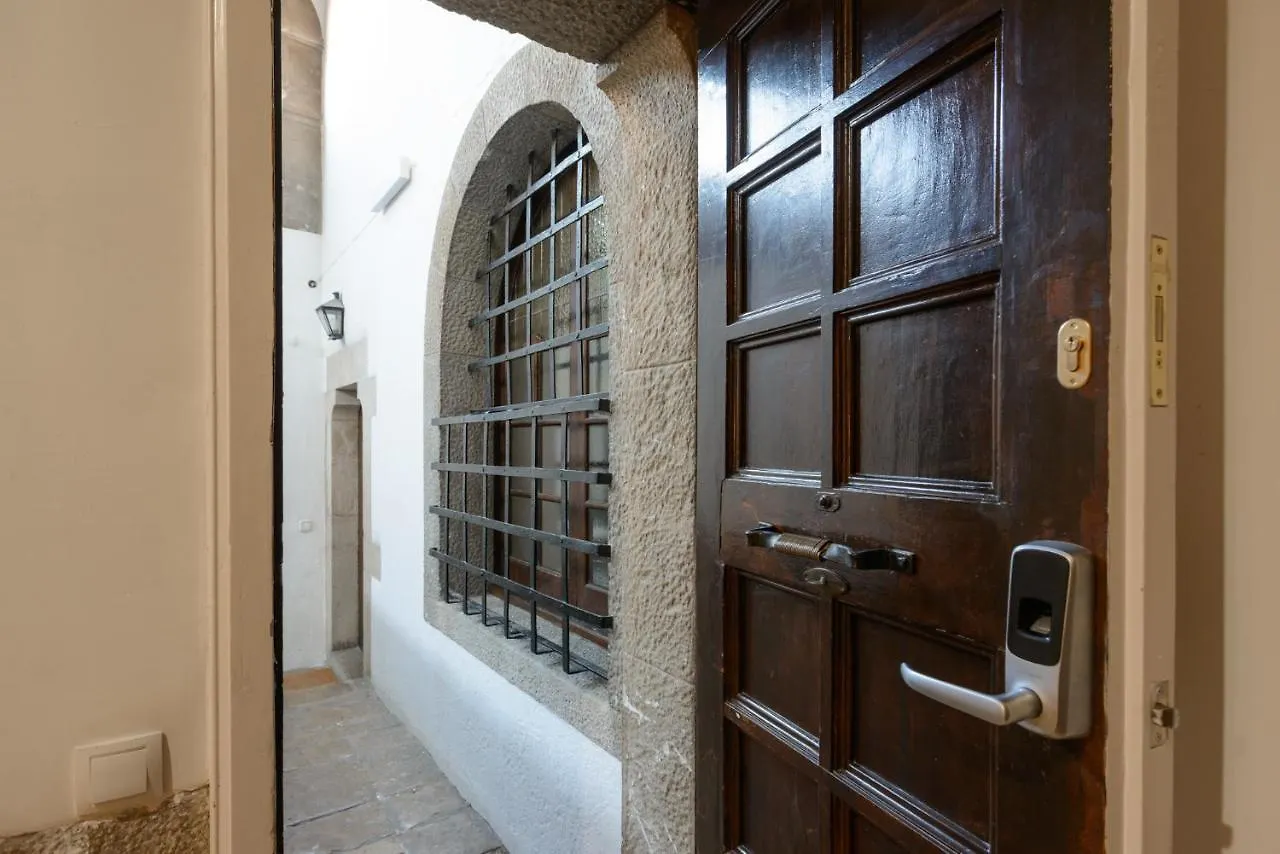 Apg Palau Salieti 2 Apartment Girona